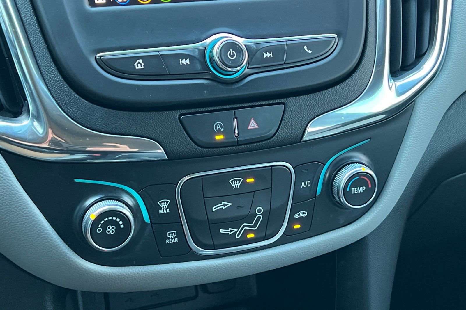 Used 2022 Chevrolet Equinox LS w/ LS Convenience Package image 27