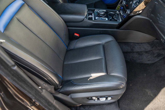 Used 2020 Rolls-Royce Cullinan Black Badge image 57