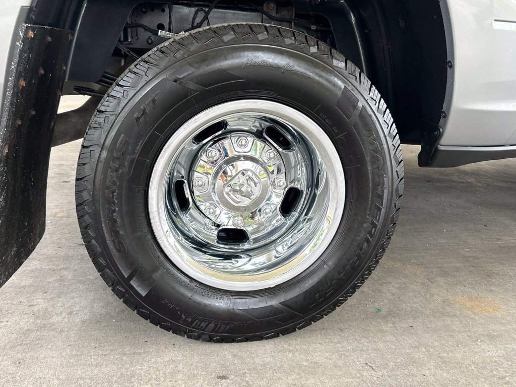 Used 2024 RAM 3500 Big Horn AWD/4WD image 23
