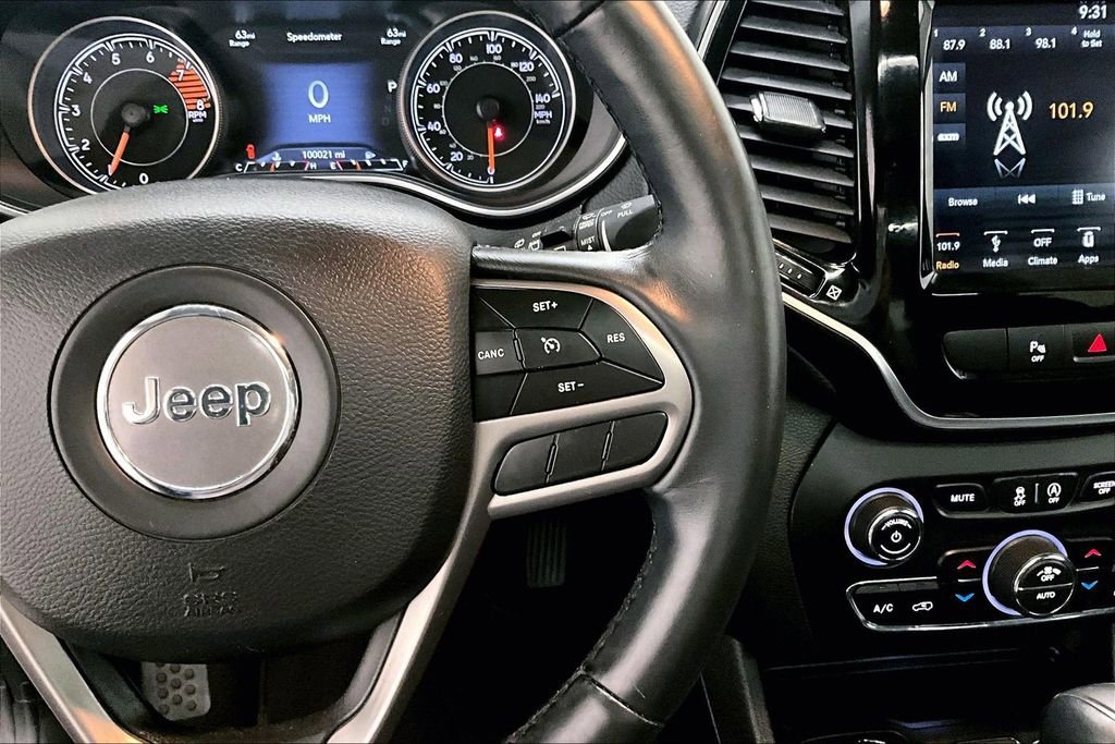 Used 2019 Jeep Cherokee Limited AWD/4WD image 12