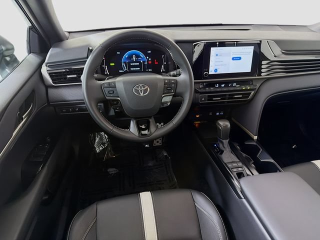 Used 2025 Toyota Camry SE FWD image 22