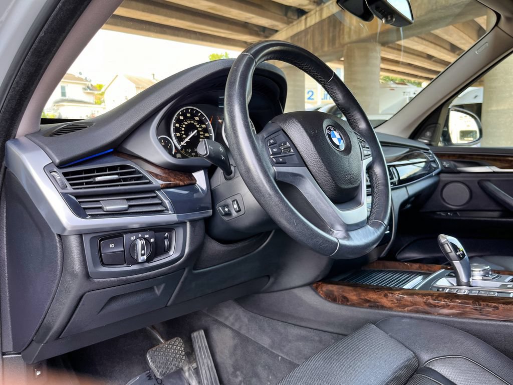 Used 2016 BMW X5 xDrive40e AWD/4WD image 15