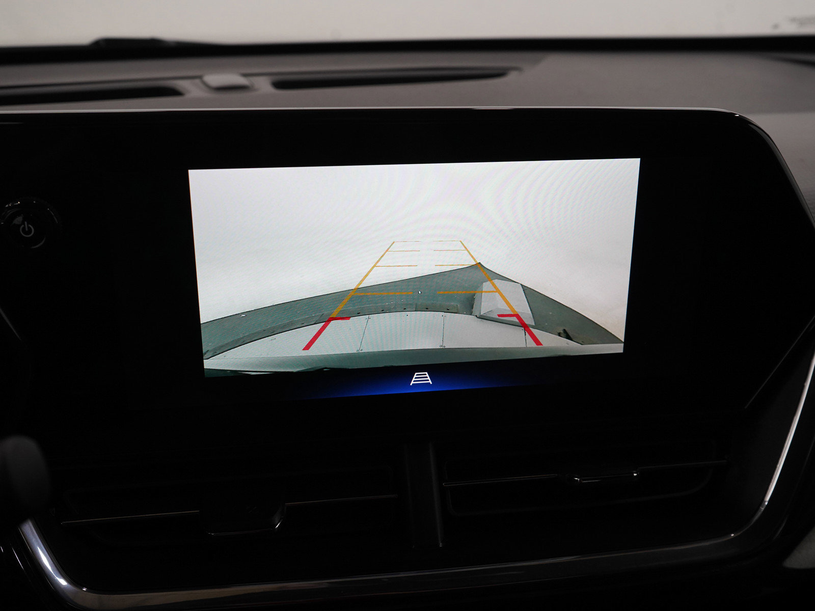 Used 2024 Chevrolet Trax RS w/ Driver Confidence Package image 23