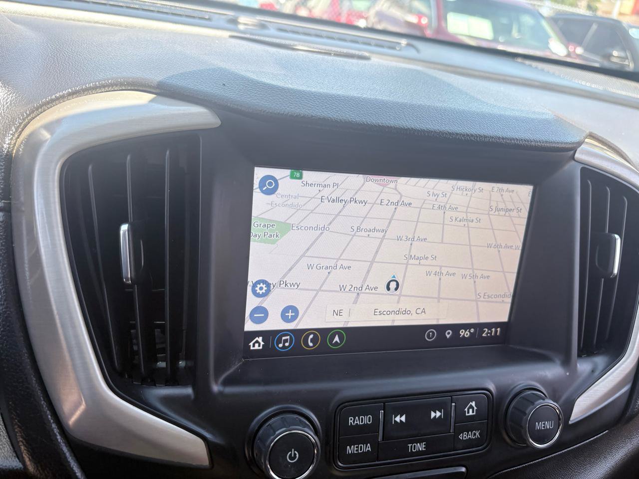 Used 2018 GMC Terrain Denali w/ Advanced Safety Package FWD image 9