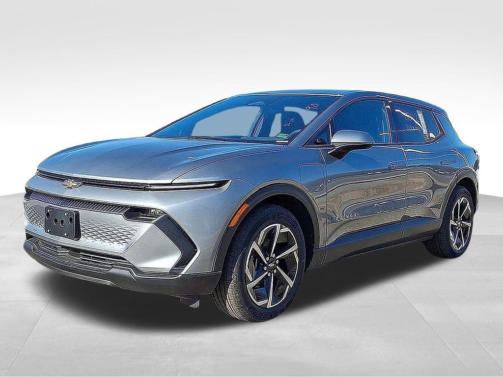 New 2026 Chevrolet Equinox EV LT image 2