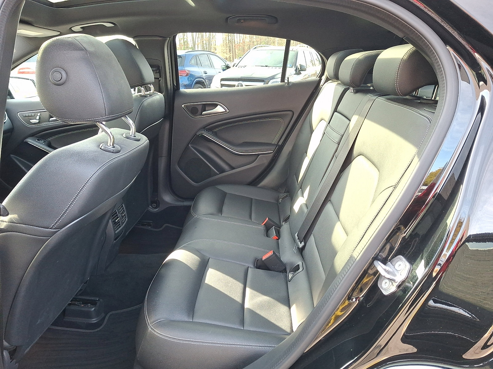 Certified 2019 Mercedes-Benz GLA 250 4MATIC image 10