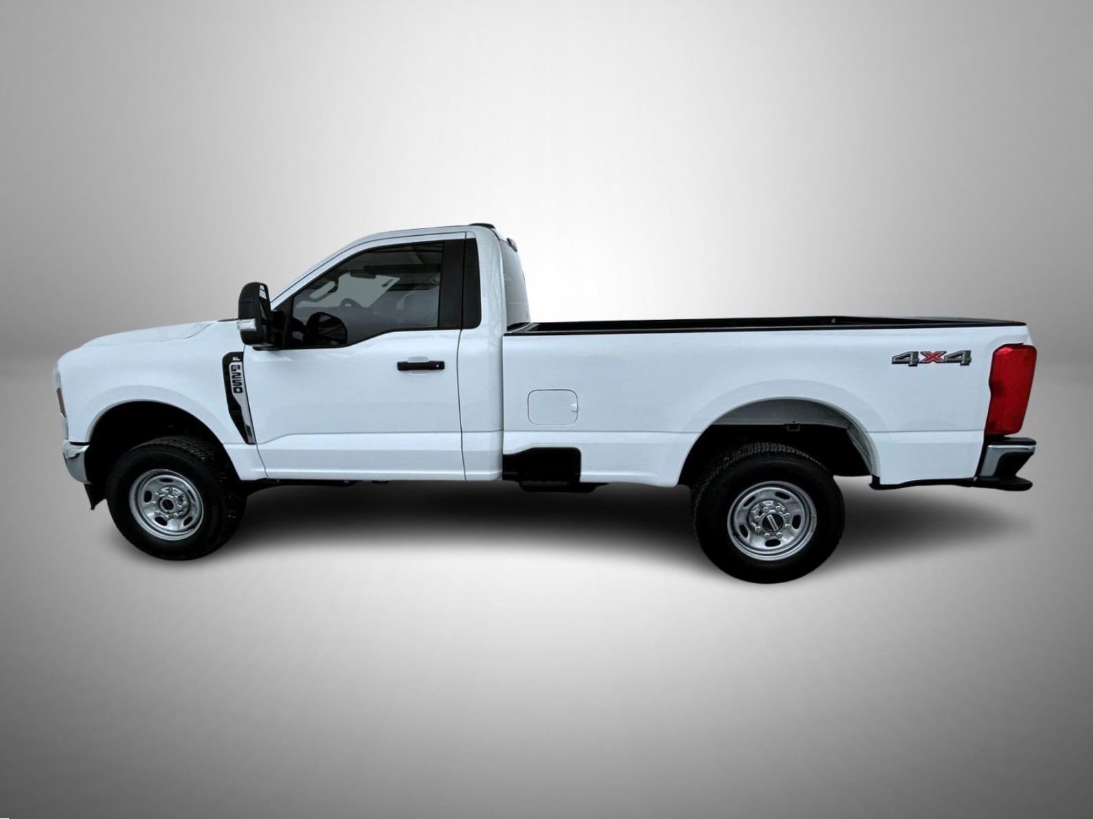 Used 2025 Ford F250 XL w/ XL Chrome Package image 8