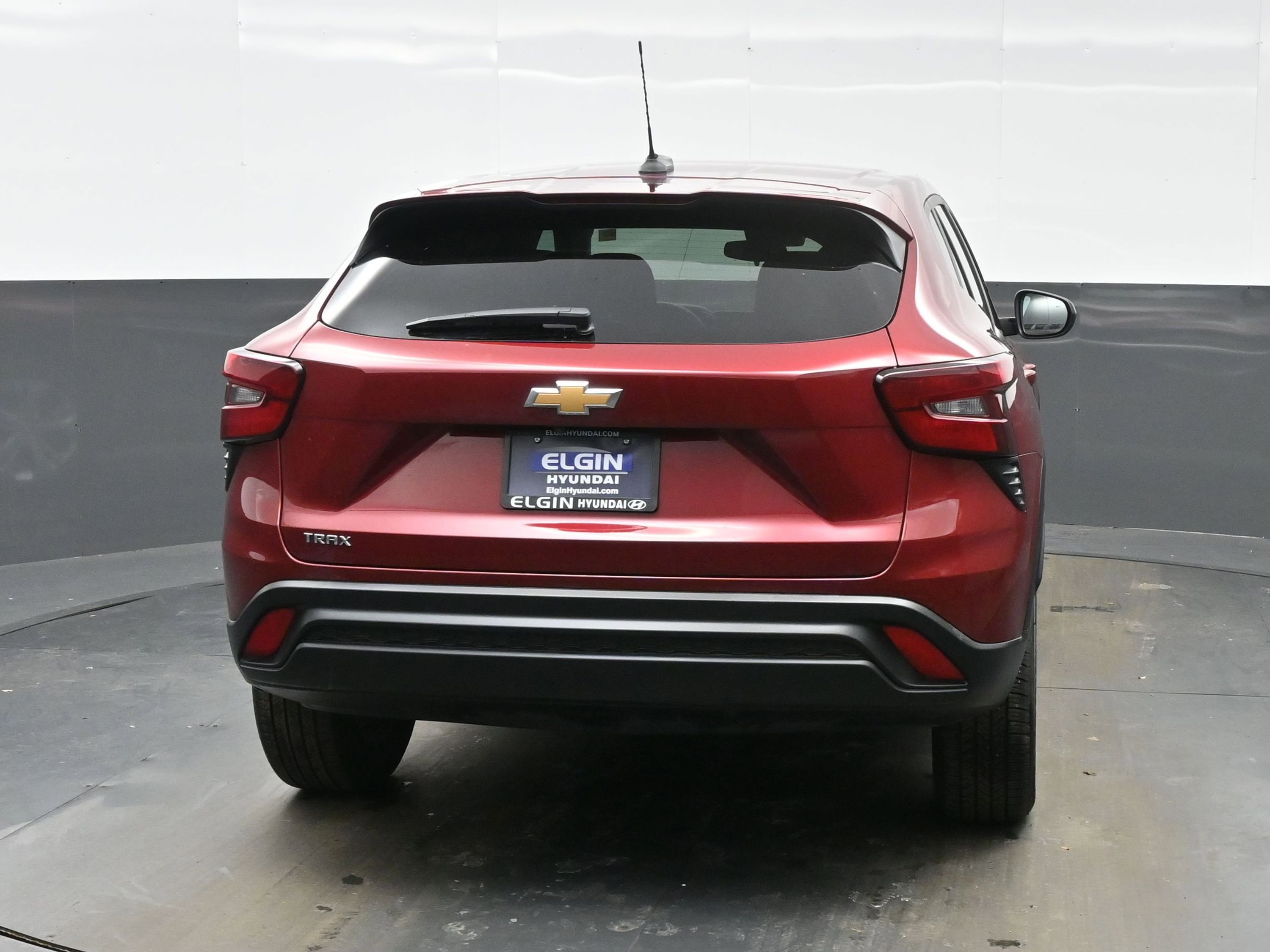 Used 2024 Chevrolet Trax LS w/ Driver Confidence Package image 5