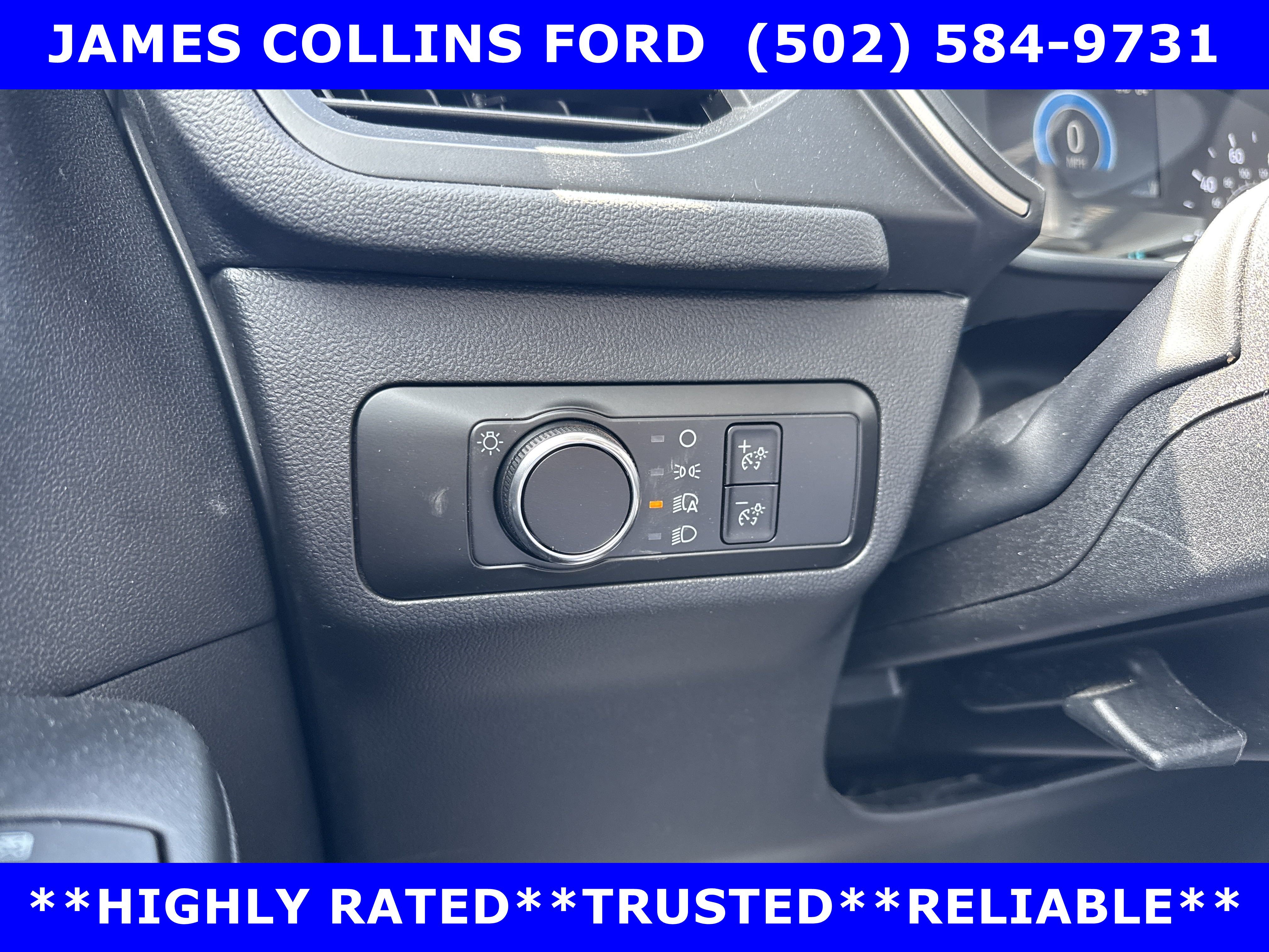 Used 2022 Ford Escape SE w/ Cold Weather Package AWD/4WD image 31