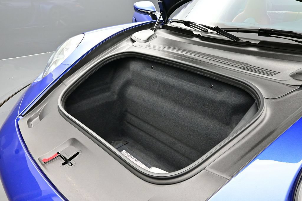 Used 2023 Porsche 911 Sport Classic RWD image 17