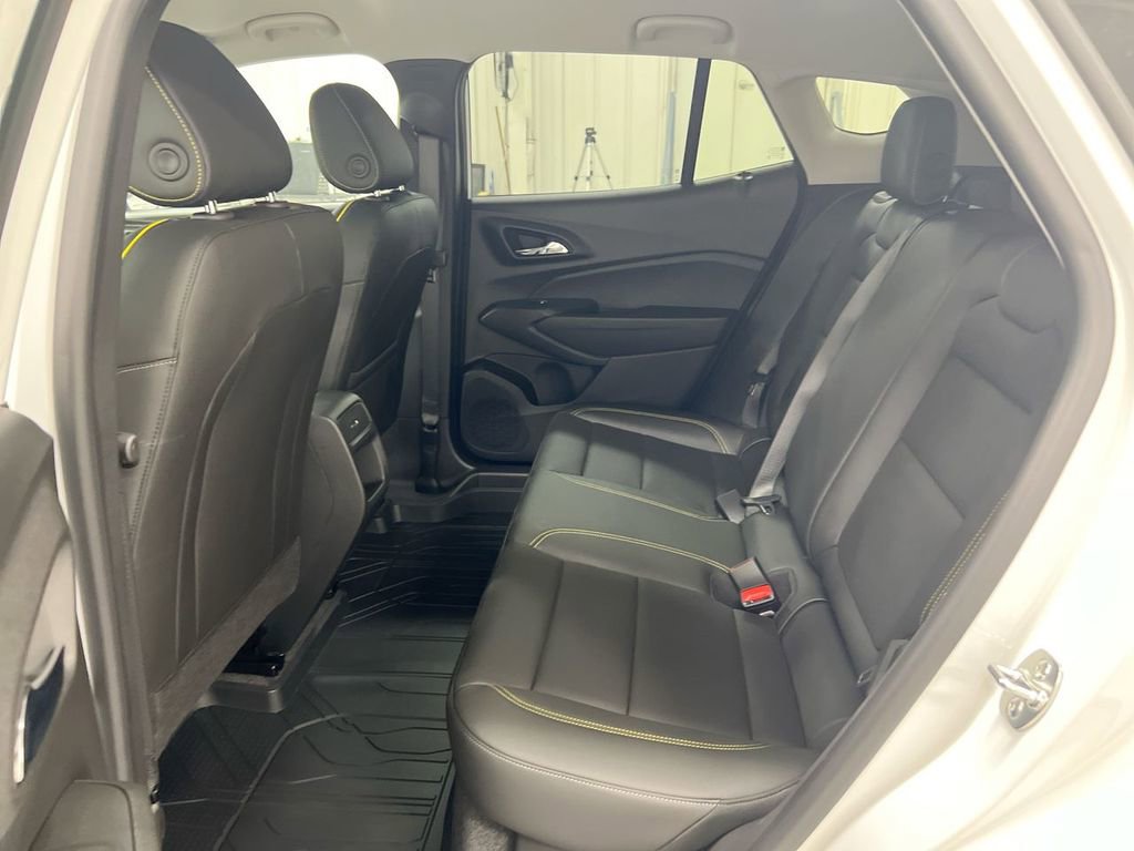 Used 2025 Chevrolet Trax ACTIV w/ Driver Confidence Package FWD image 22