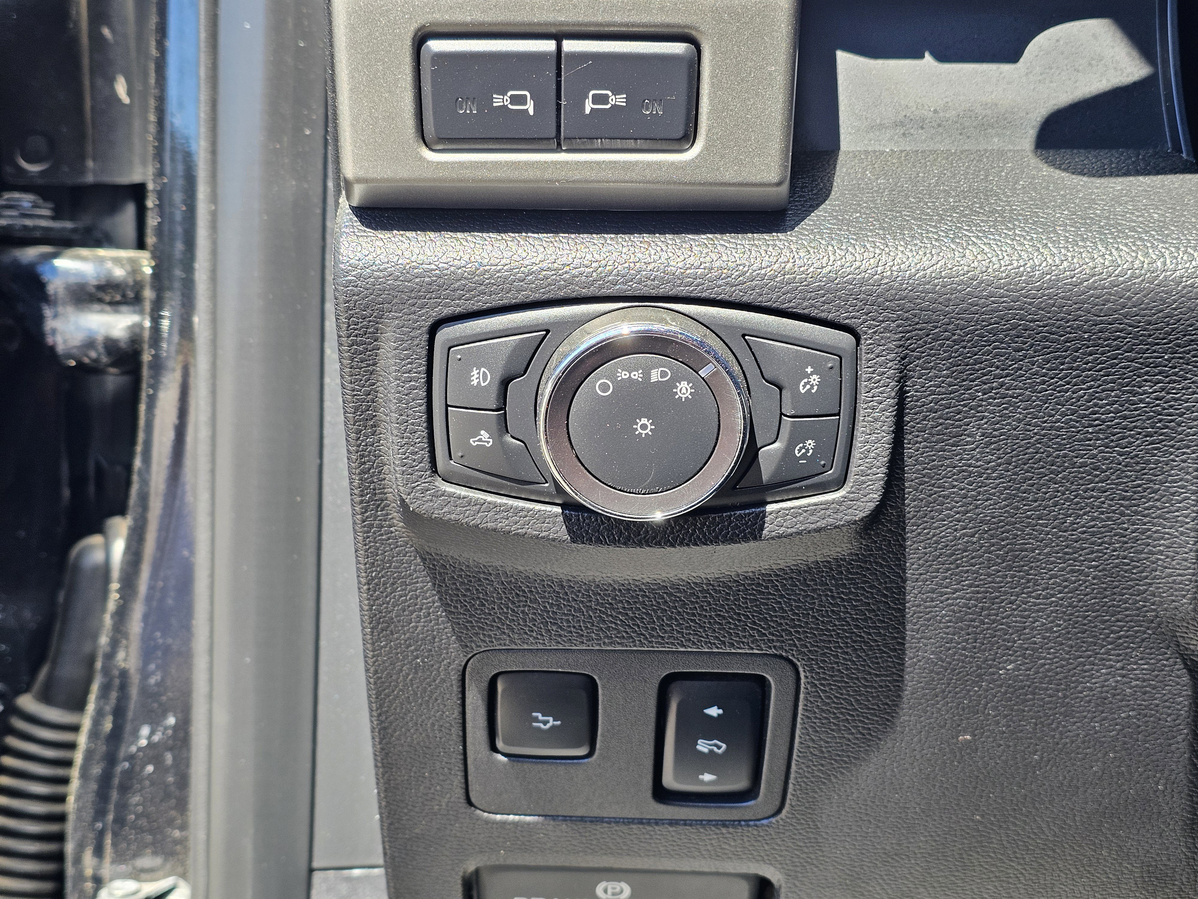 Used 2018 Ford F250 Lariat w/ Lariat Ultimate Package image 19