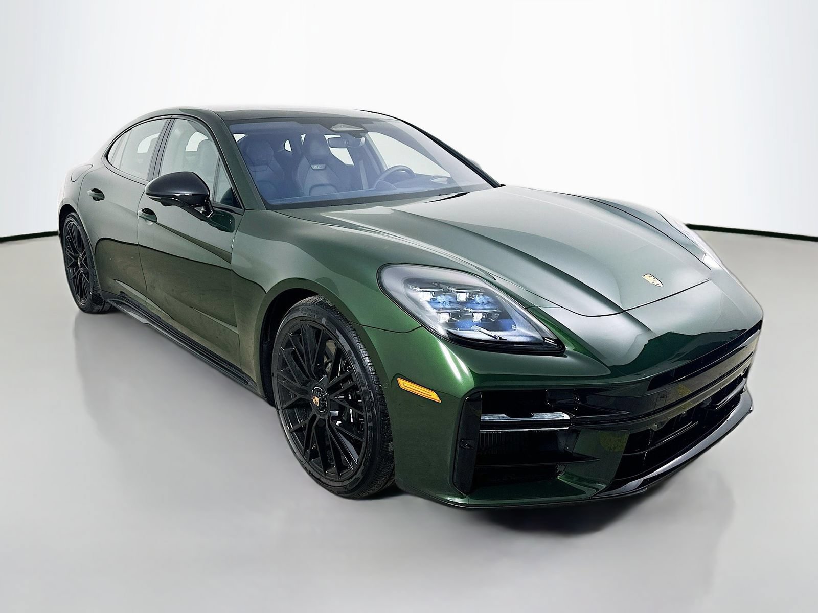 New 2026 Porsche Panamera GTS AWD/4WD image 3