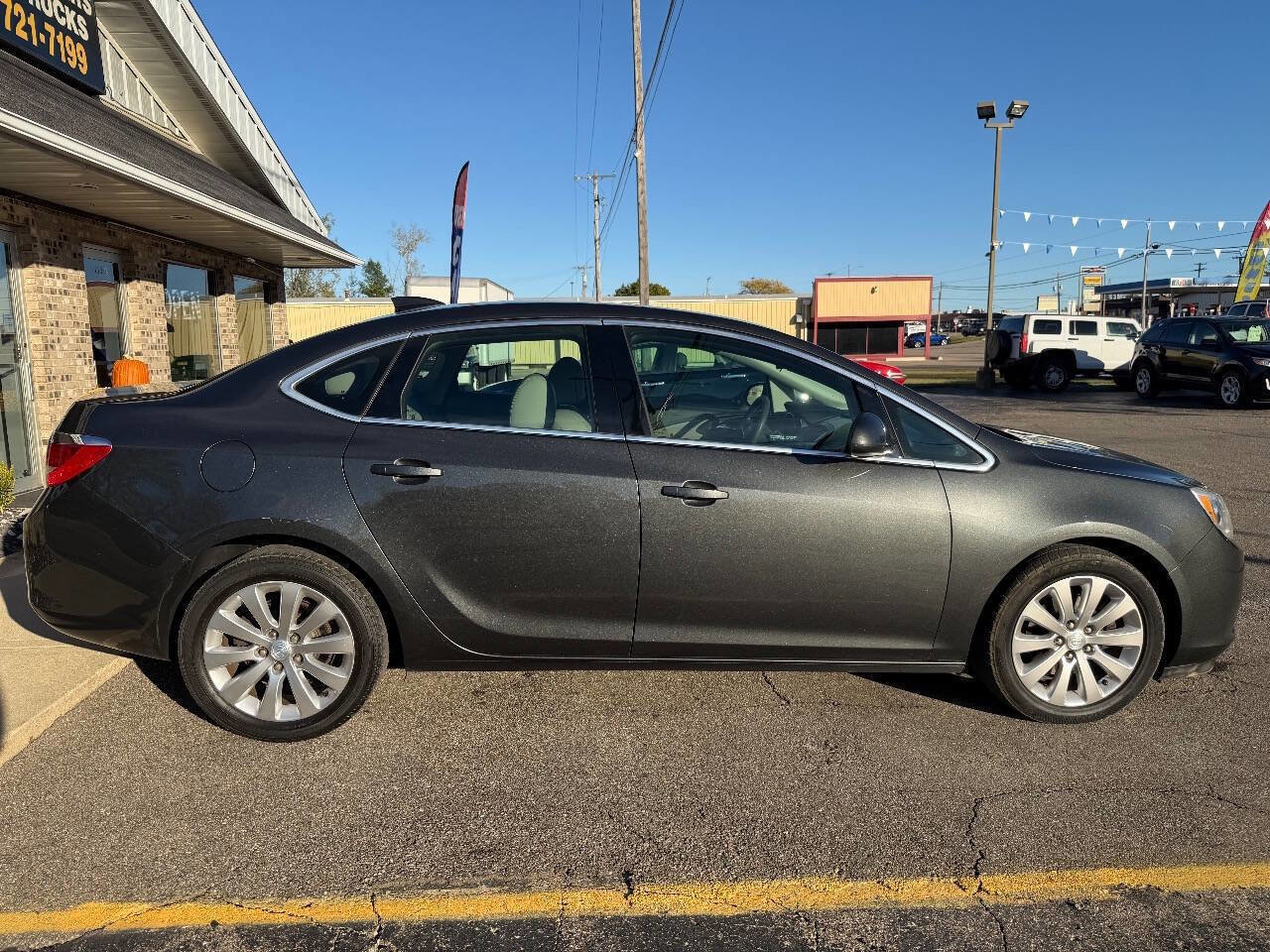 Used 2017 Buick Verano image 2