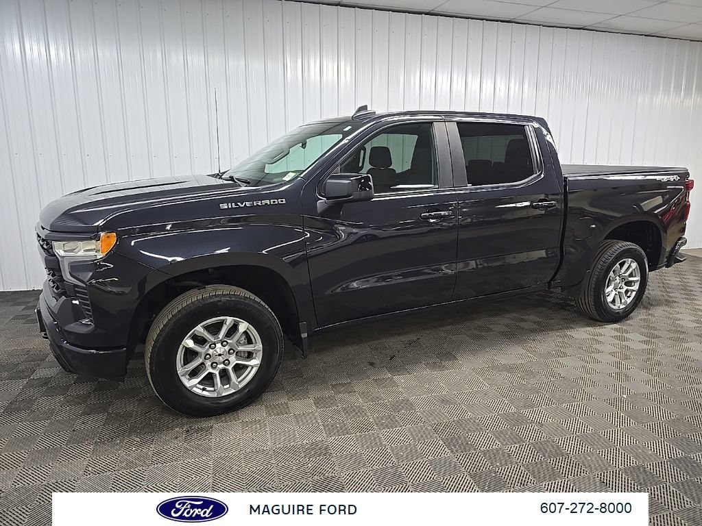 Used 2023 Chevrolet Silverado 1500 RST AWD/4WD image 7