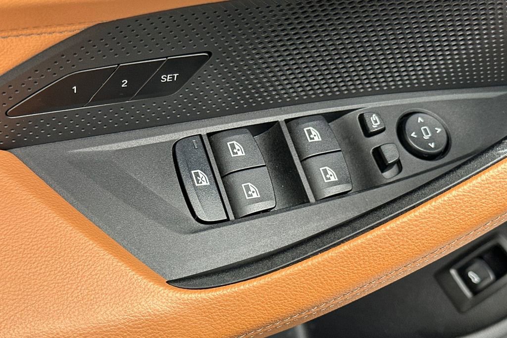 Used 2023 BMW i4 eDrive40 w/ Premium Package image 11