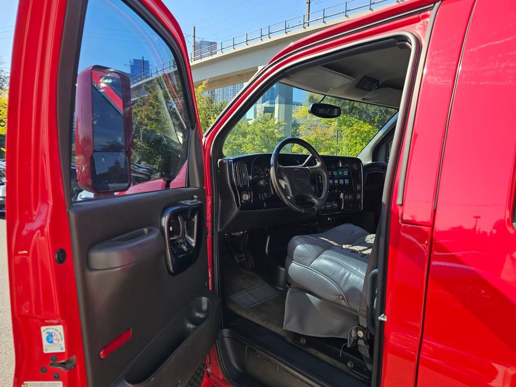 Used 2006 GMC TopKick C4500 2WD Crew Cab image 25