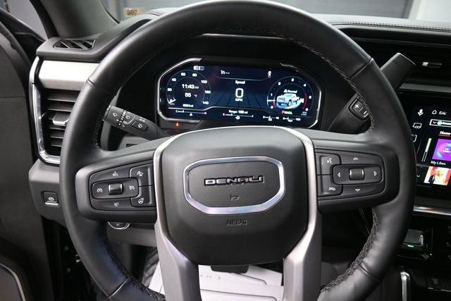 Used 2025 GMC Sierra 2500 Denali w/ Denali Reserve Package AWD/4WD image 18