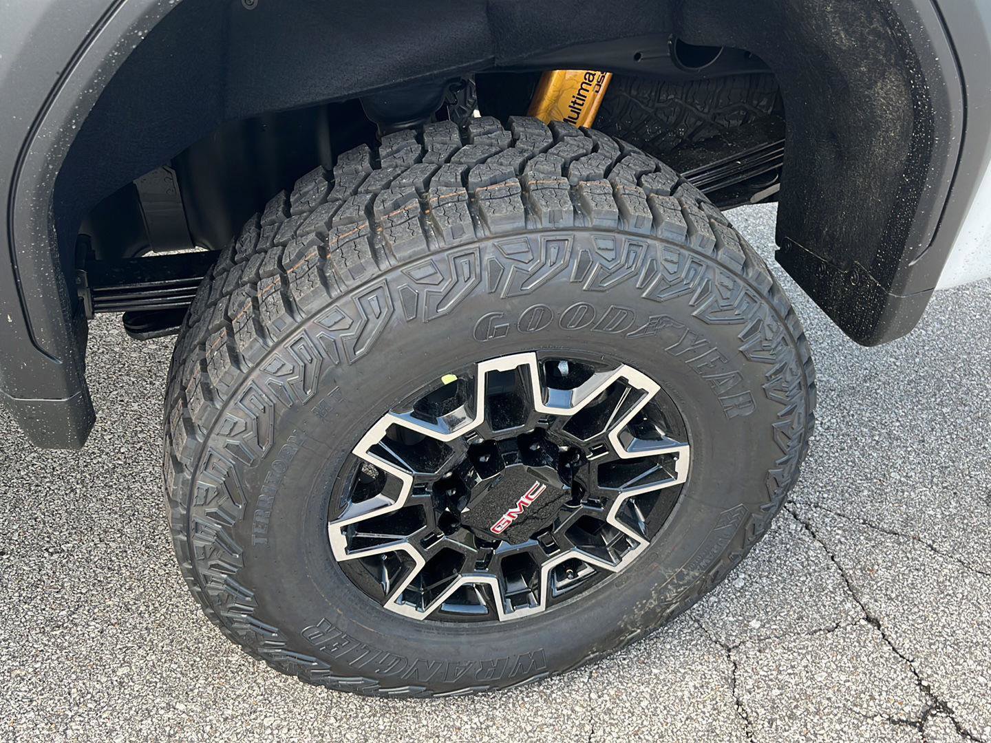 New 2026 GMC Sierra 2500 AT4X AWD/4WD image 12