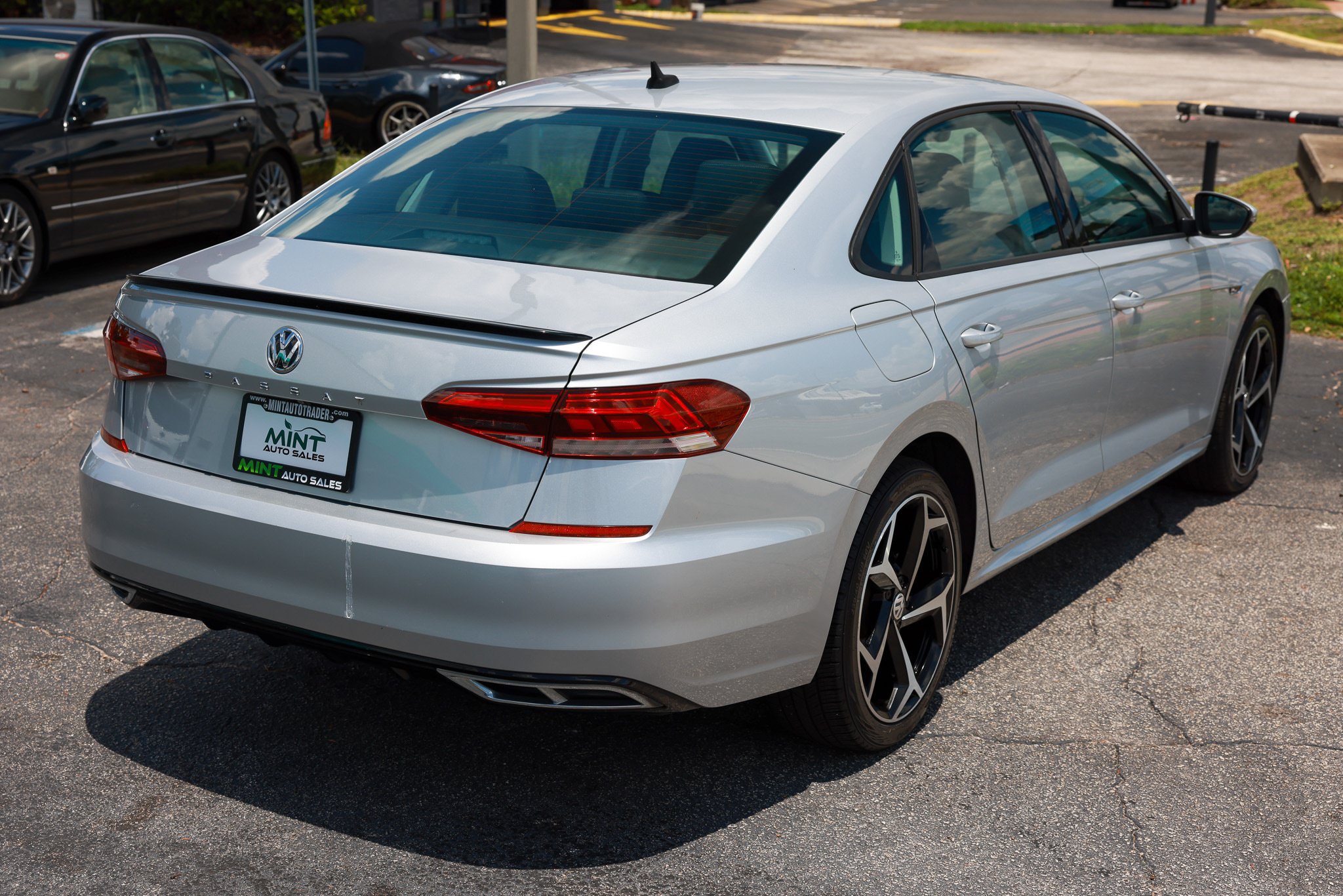 Used 2020 Volkswagen Passat 2.0T R-Line FWD image 15