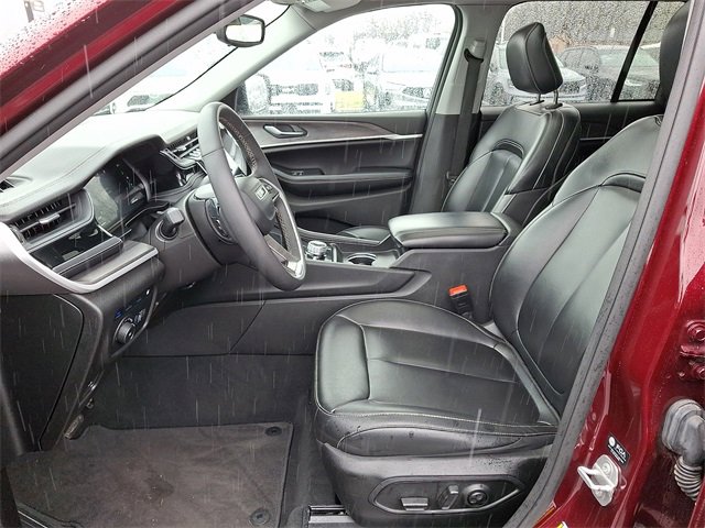 Used 2024 Jeep Grand Cherokee Limited 4xe image 9