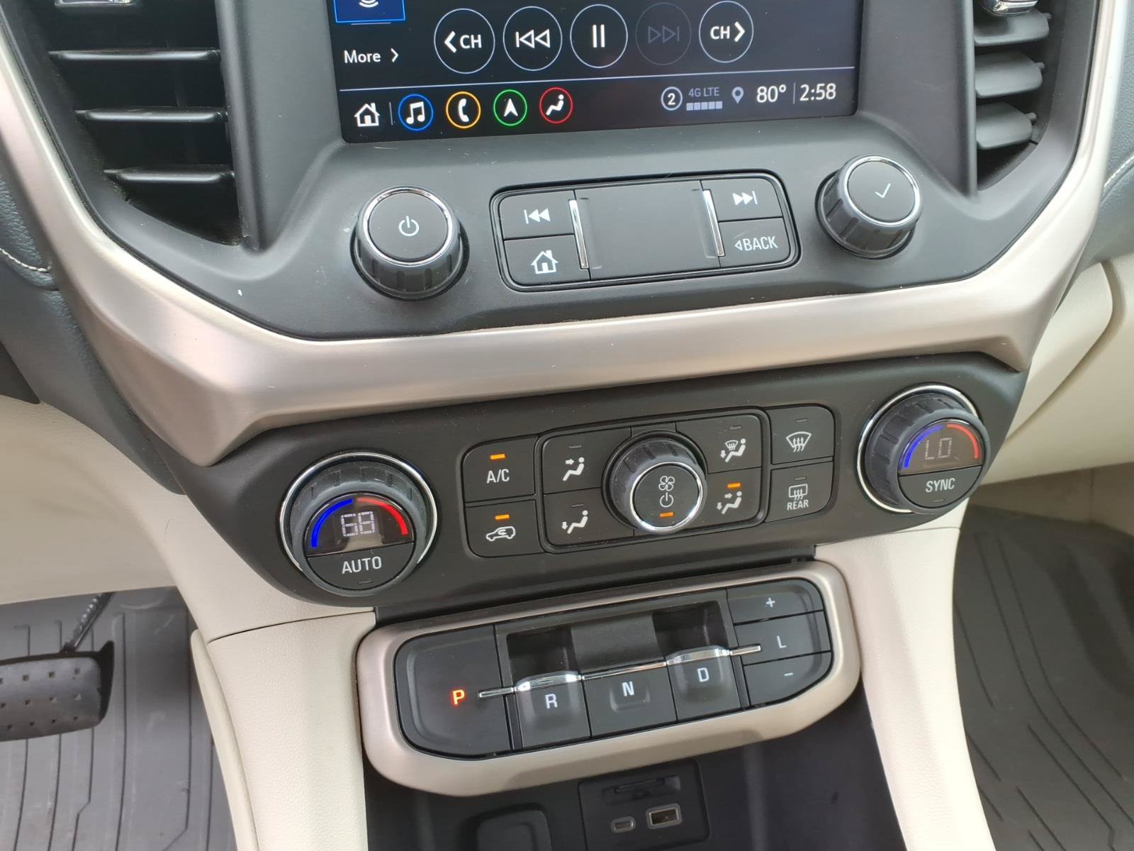 Used 2021 GMC Acadia Denali w/ Denali Technology Package FWD image 14