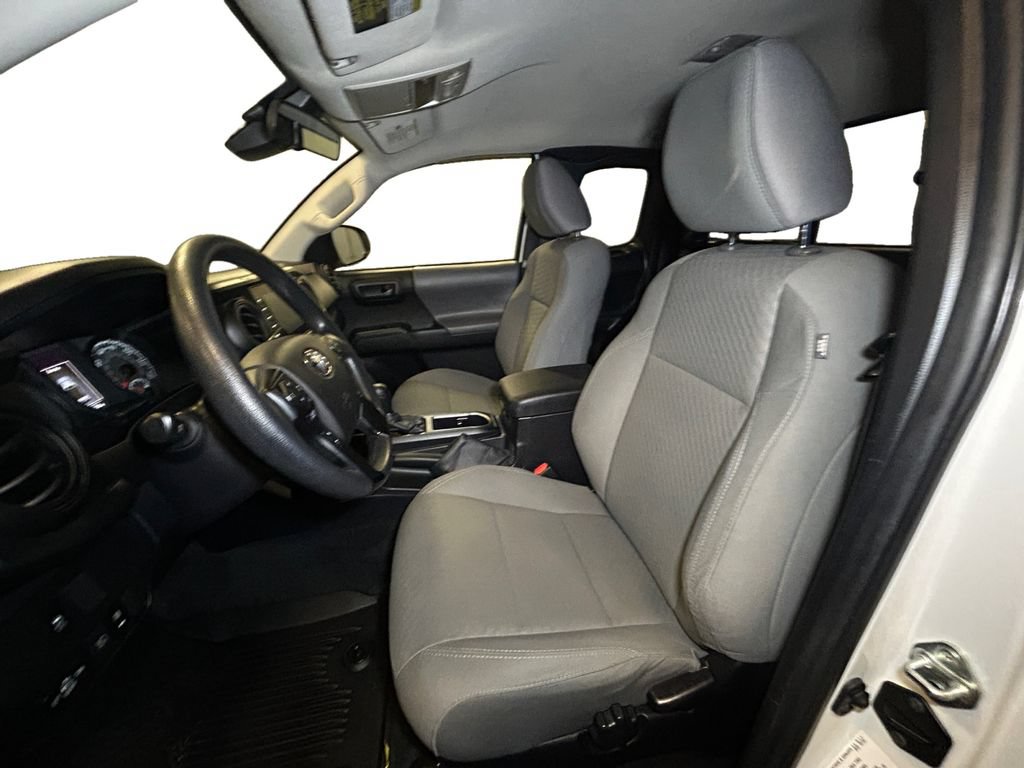 Used 2022 Toyota Tacoma SR w/ SR Convenience Package RWD image 9
