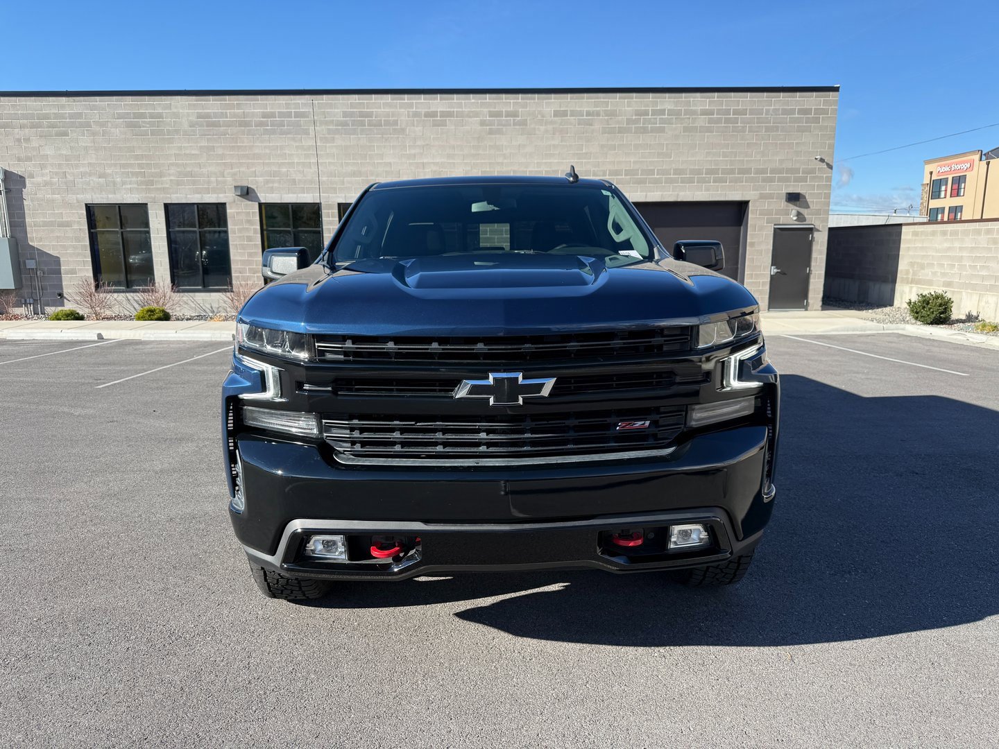 Used 2021 Chevrolet Silverado 1500 LT Trail Boss w/ Convenience Package II image 2