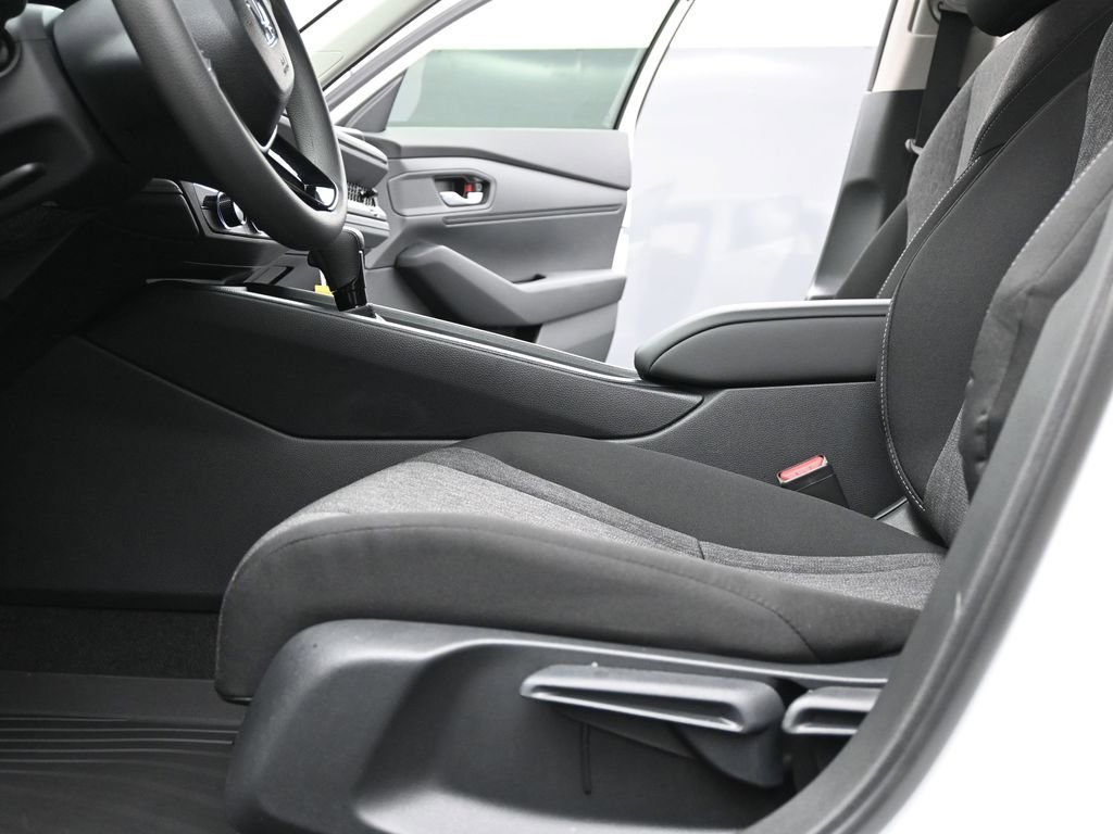 Used 2025 Honda Accord LX image 11