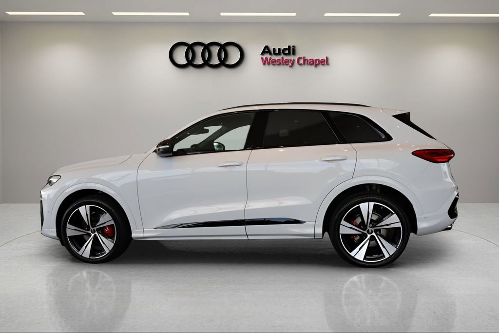 New 2026 Audi SQ5 Premium Plus AWD/4WD image 2