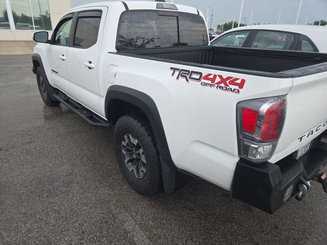 Used 2021 Toyota Tacoma TRD Off-Road AWD/4WD image 10
