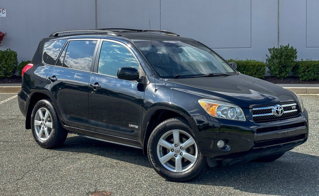 Used 2007 Toyota RAV4 Limited AWD/4WD image 7
