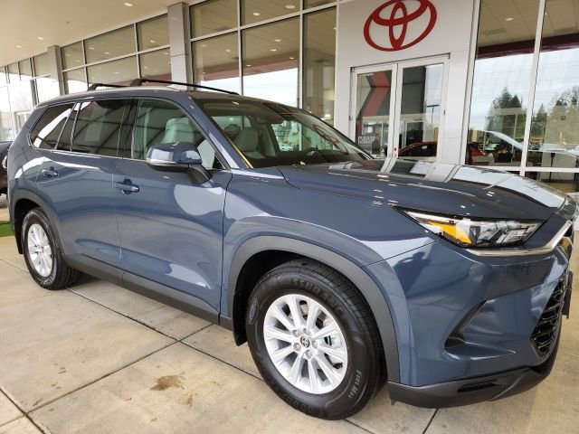 Certified 2026 Toyota Grand Highlander XLE image 4