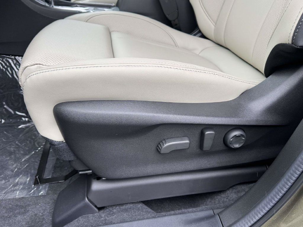 New 2026 Subaru Ascent Limited AWD/4WD image 15