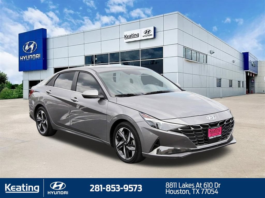 Certified 2022 Hyundai Elantra SEL w/ Convenience + Premium Package FWD image 3