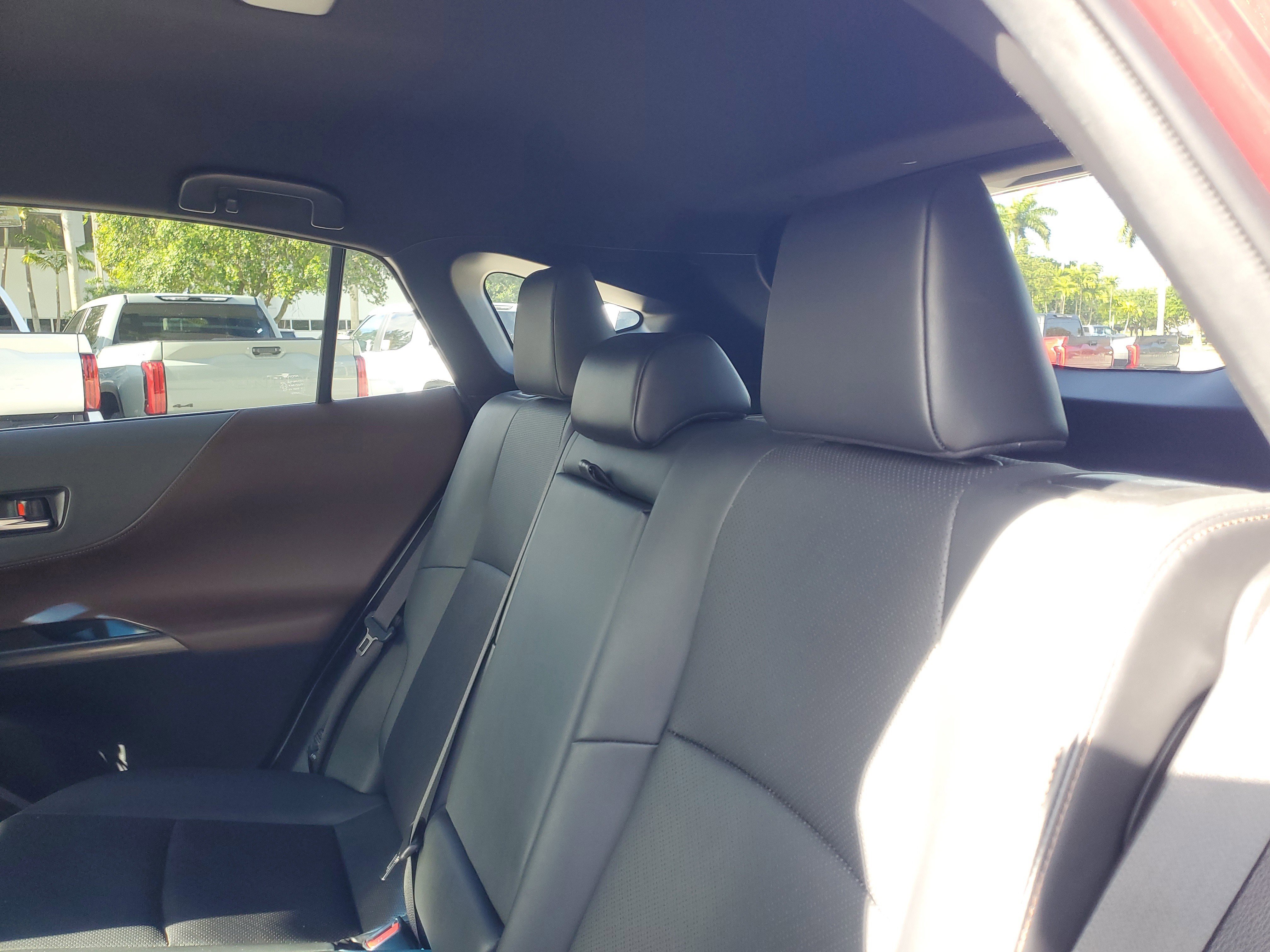 Certified 2021 Toyota Venza XLE w/ Softex Package AWD/4WD image 14