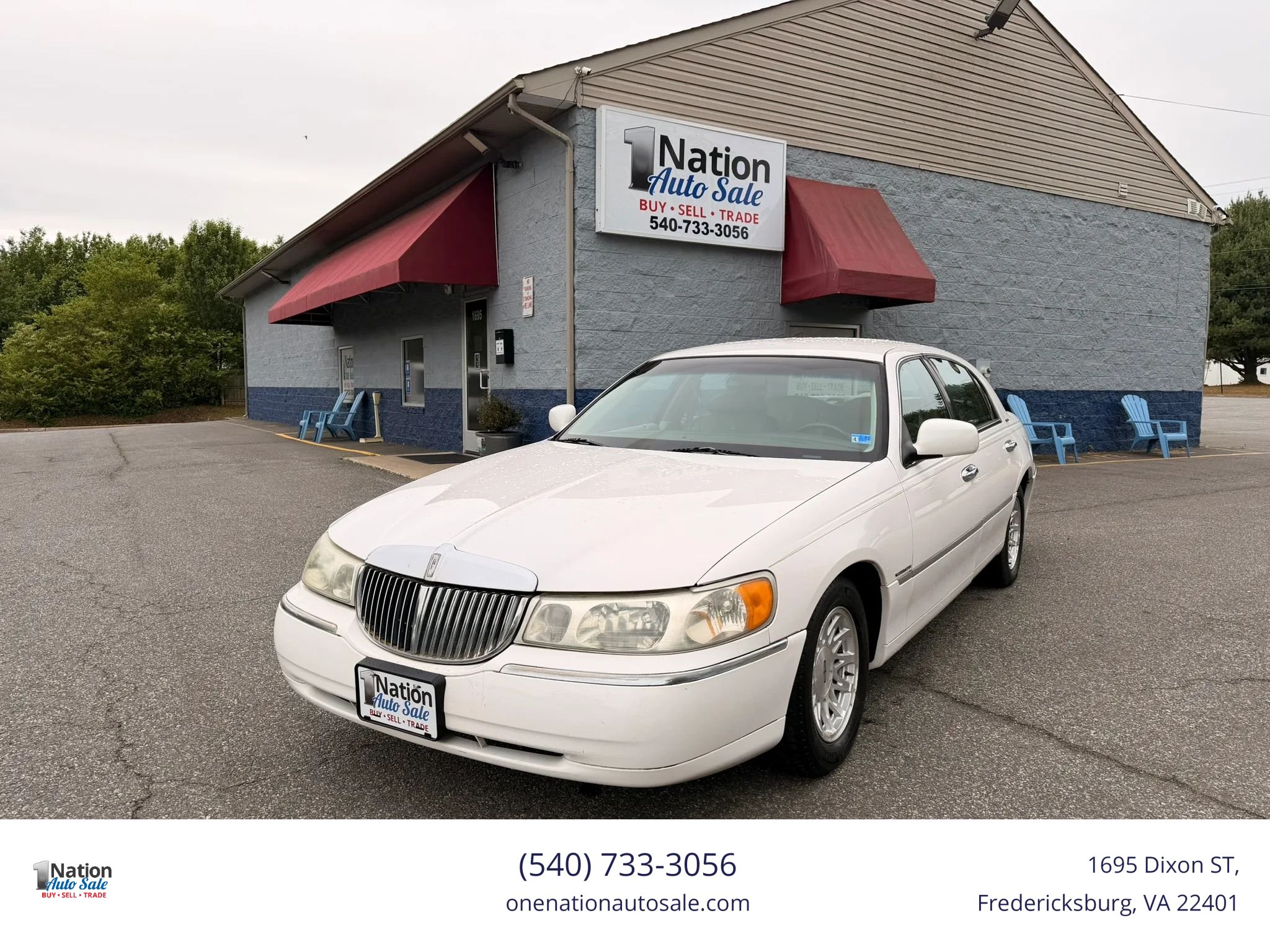 Used 1999 Lincoln Town Car Signature