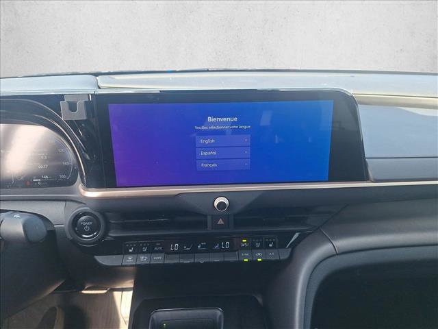 Certified 2025 Toyota Crown AWD/4WD image 13
