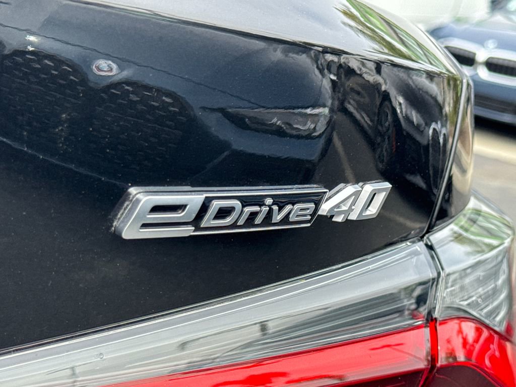Used 2025 BMW i4 eDrive40 w/ Premium Package image 36