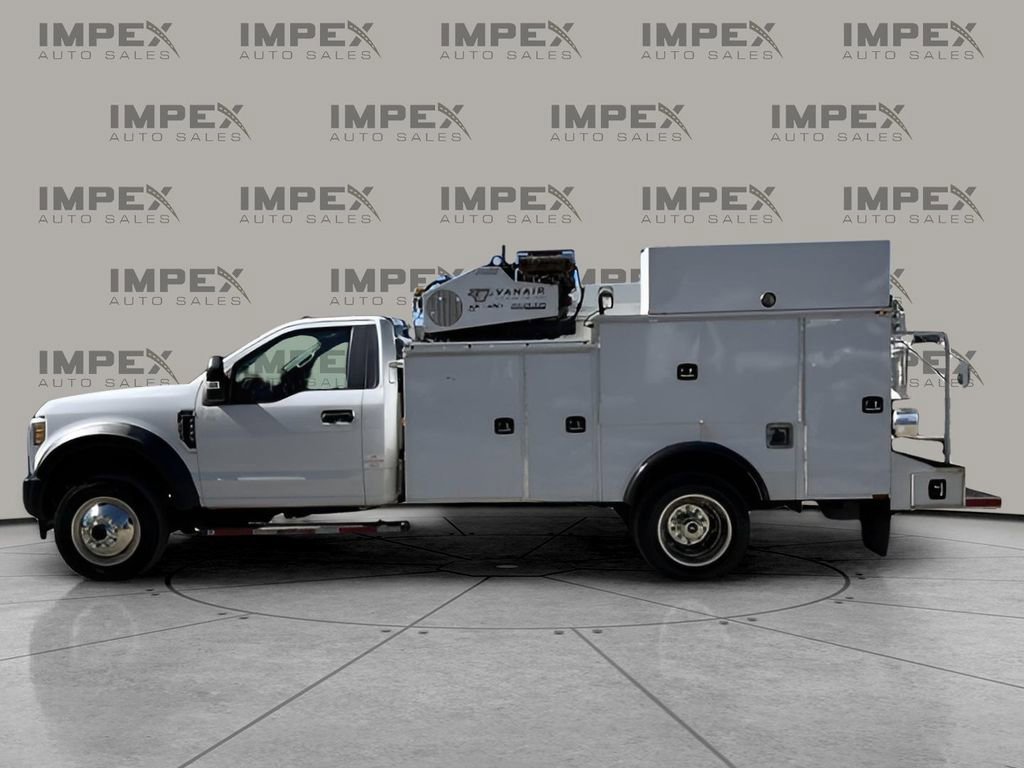 Used 2019 Ford F550 4x4 Regular Cab Super Duty image 8