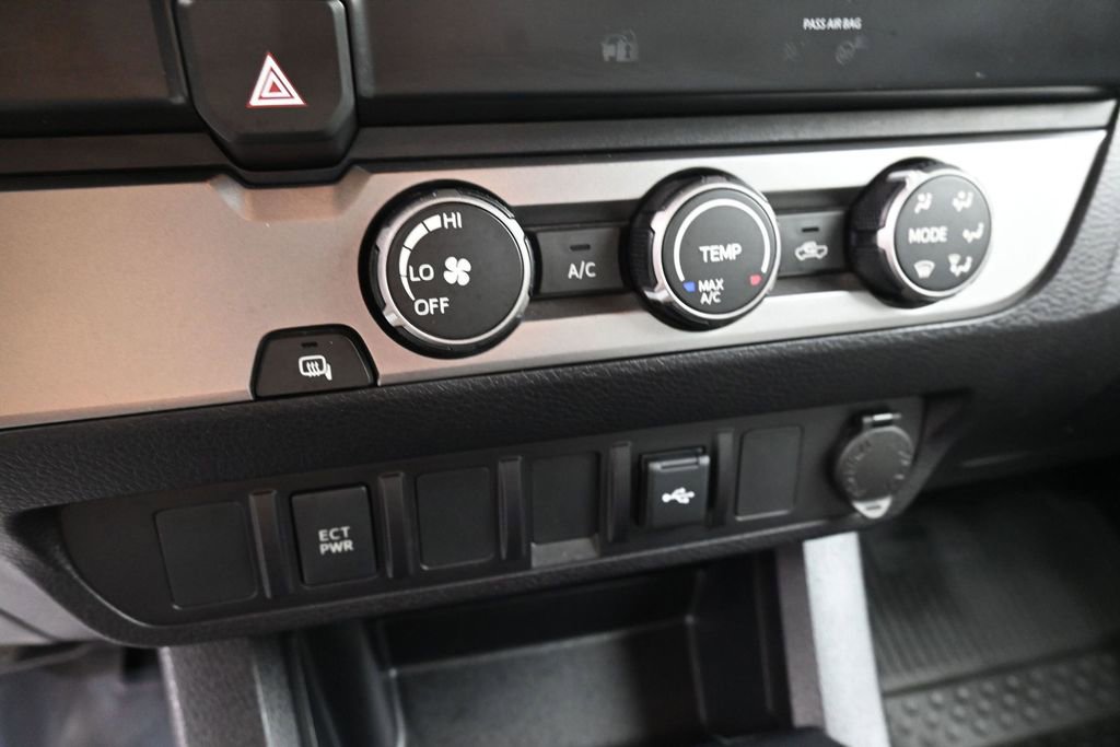Used 2022 Toyota Tacoma SR w/ SR Convenience Package RWD image 25