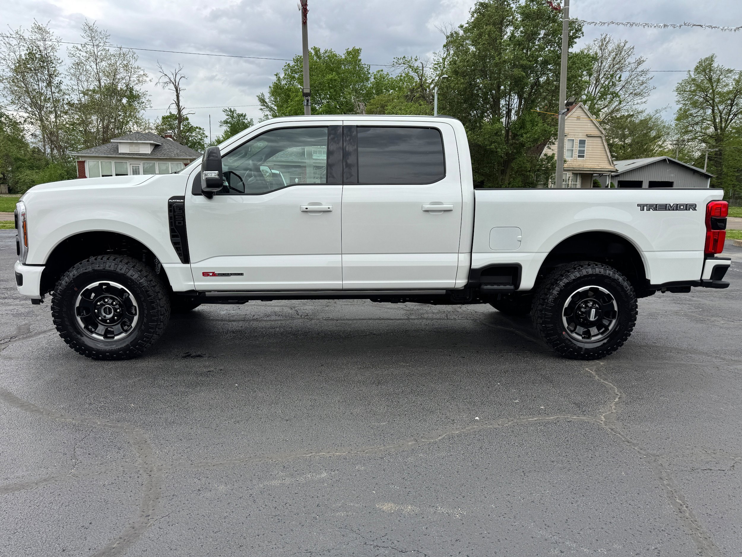 New 2026 Ford F250 Platinum w/ Tremor Off-Road Package AWD/4WD image 4