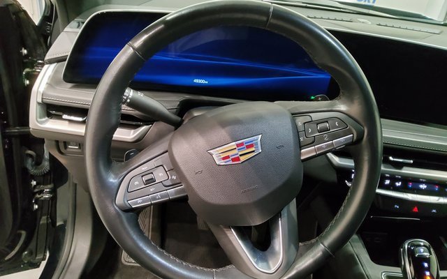 Used 2024 Cadillac XT4 Premium Luxury image 29