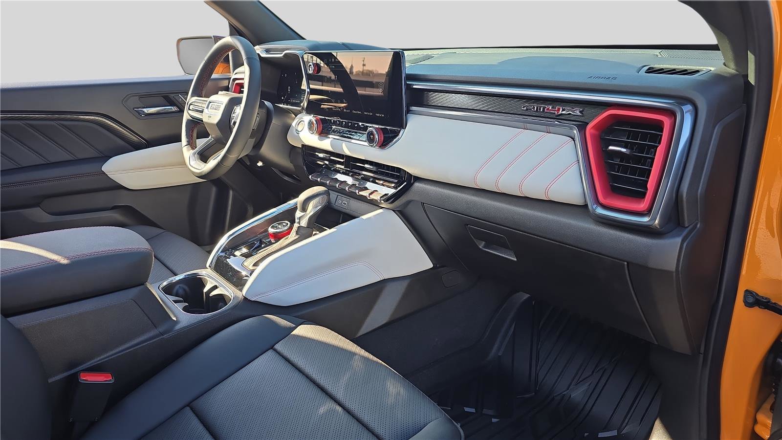 Used 2026 GMC Canyon AT4X image 16