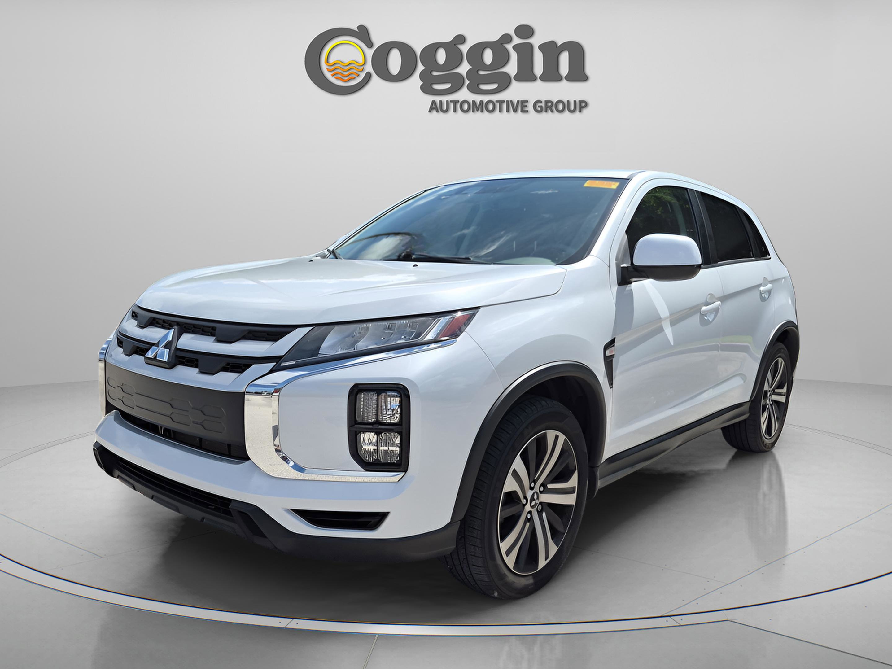 Used 2022 Mitsubishi Outlander Sport ES FWD image 2