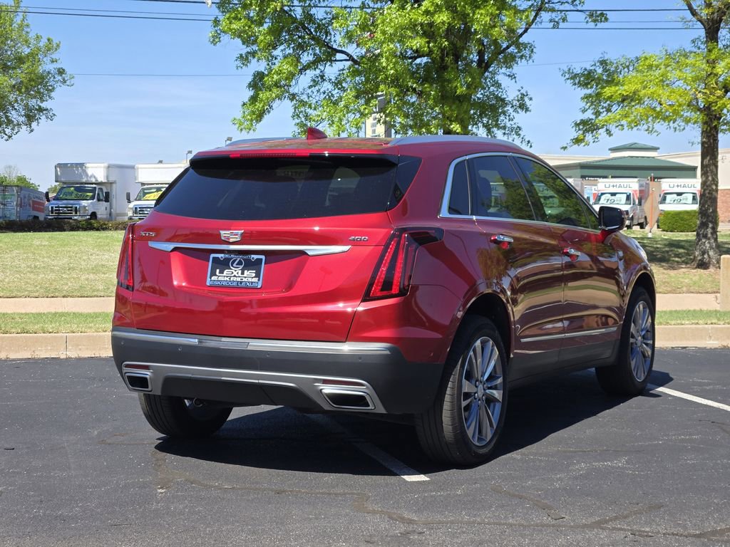Used 2024 Cadillac XT5 Premium Luxury w/ Technology Package FWD image 7