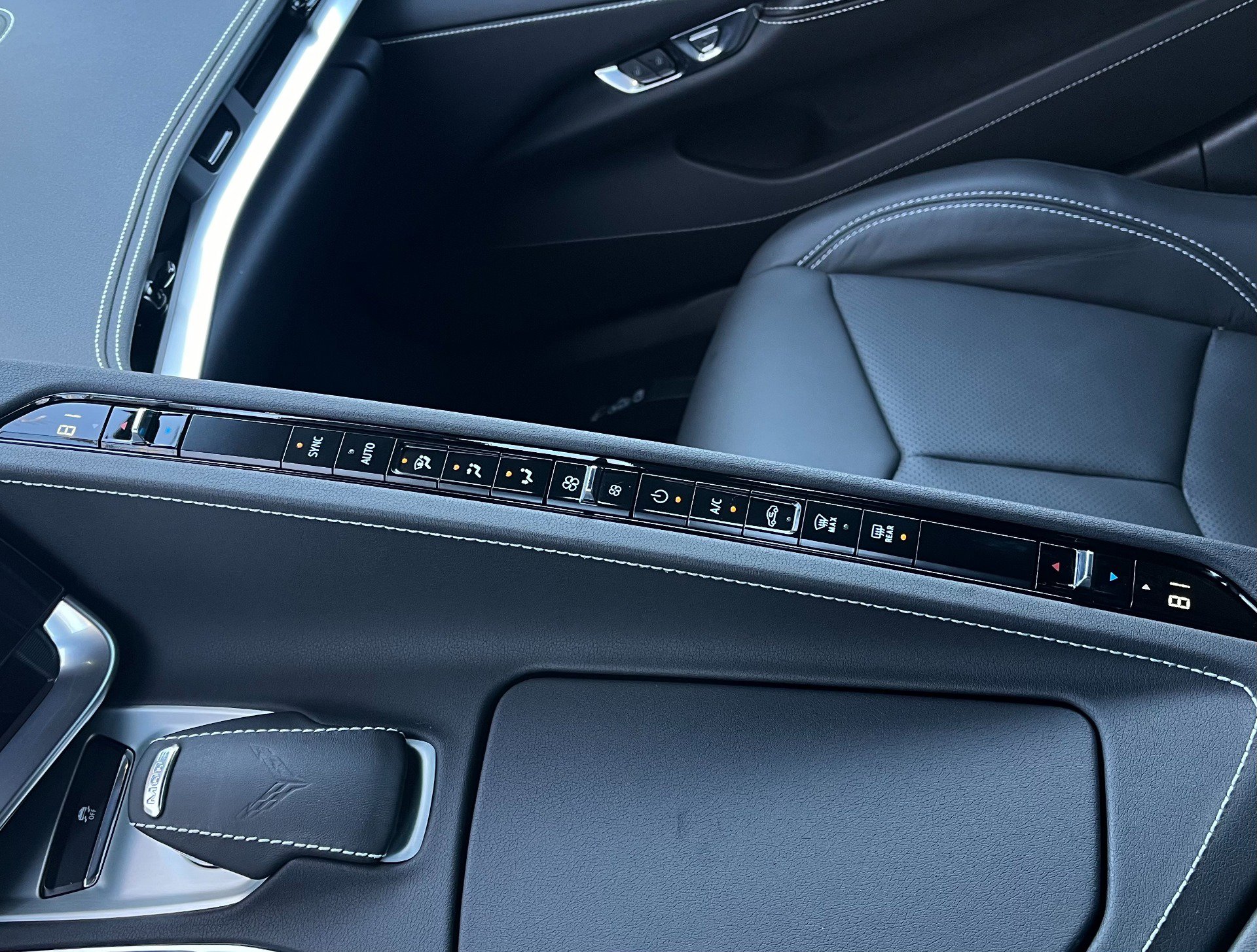 Used 2025 Chevrolet Corvette Z06 image 21