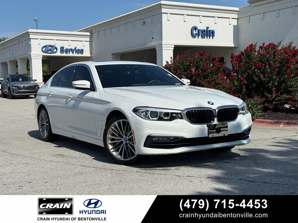 Used 2018 BMW 530e xDrive w/ Premium Package 2