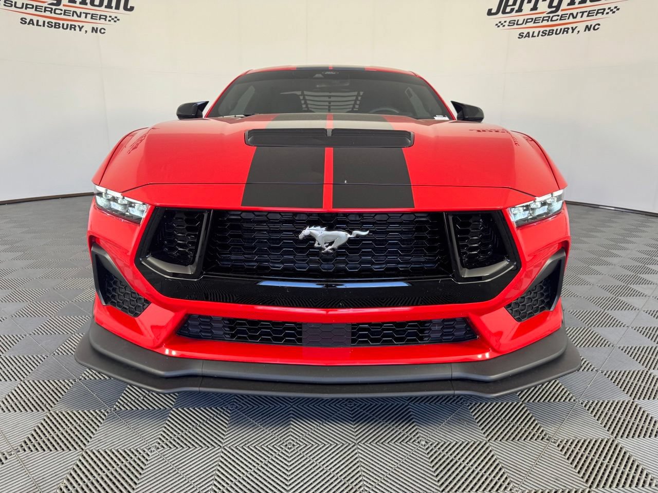 Used 2025 Ford Mustang GT Premium RWD image 5