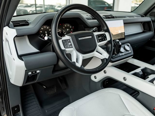 Used 2025 Land Rover Defender 110 S AWD/4WD image 17
